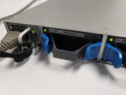 Zasilacze i wentylatory do przełącznika Cisco Nexus 6001 N6K-C6001-64P - Zdjęcie 10 z 19