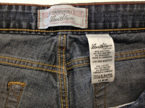 Levi Strauss & Co. Damen. Stretch Signature Jeans Größe 12 mm - Bild 6 von 6
