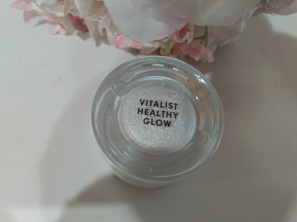 Covergirl Vitalist Healthy Glow Highlighter # 1 Moonbeam .24 oz Ea 5 pcs - Image 2 of 2