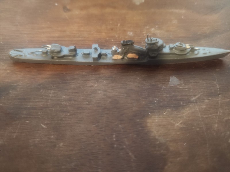 Painted 1:1200 Scale WWII Japanese Light Cruiser YUBARI 1941 From SUPERIOR MODEL