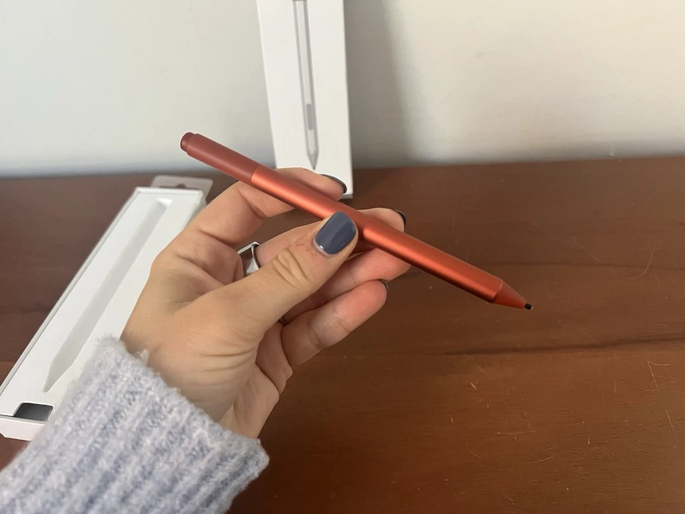 Microsoft Surface Pen Platinum Model 1776 Poppy Red - Image 4 of 4