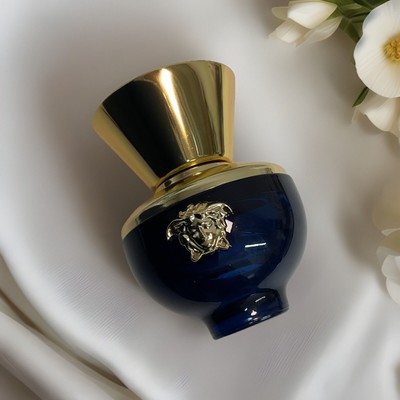 Versace Dylan Blue Women Eau De Parfum Spray 1.0 Fl Oz, As Pictured.