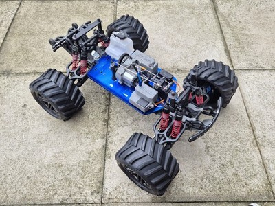 Traxxas T-Maxx 3.3 1/10 4WD Nitro RC Truck Rolling Chassis Ersatzteile oder Reparaturen