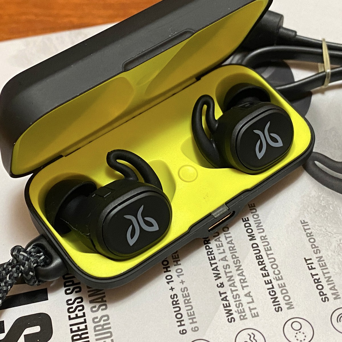 Jaybird Vista 1st Gen In-Ear True Wireless Headphones Black