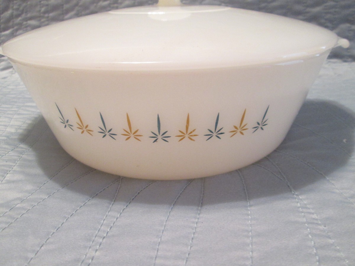 RARE! Anchor Hocking Fire King Candle Glow Casserole Dish 3 Qt