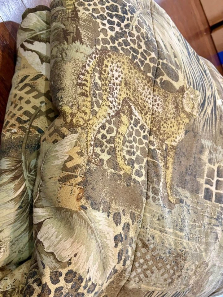 Edredón reversible Queen vintage Ralph Lauren leopardo. DEFECTUOSO Foto 3 de 4