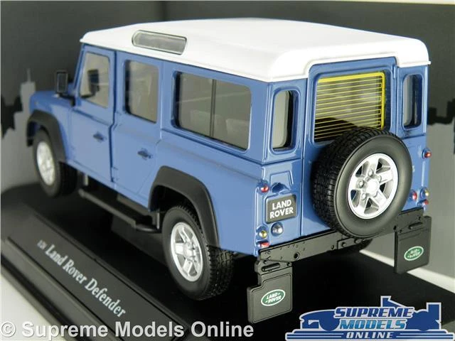 LAND ROVER DEFENDER CAR MODEL LWB BLUE LARGE 109 1:24 SIZE LONG WHEEL BASE T3 - Image 3 of 4