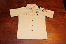 Boy Scouts of America BSA Youth Shirt Tan Medium Sewn Patches Short Sleeve