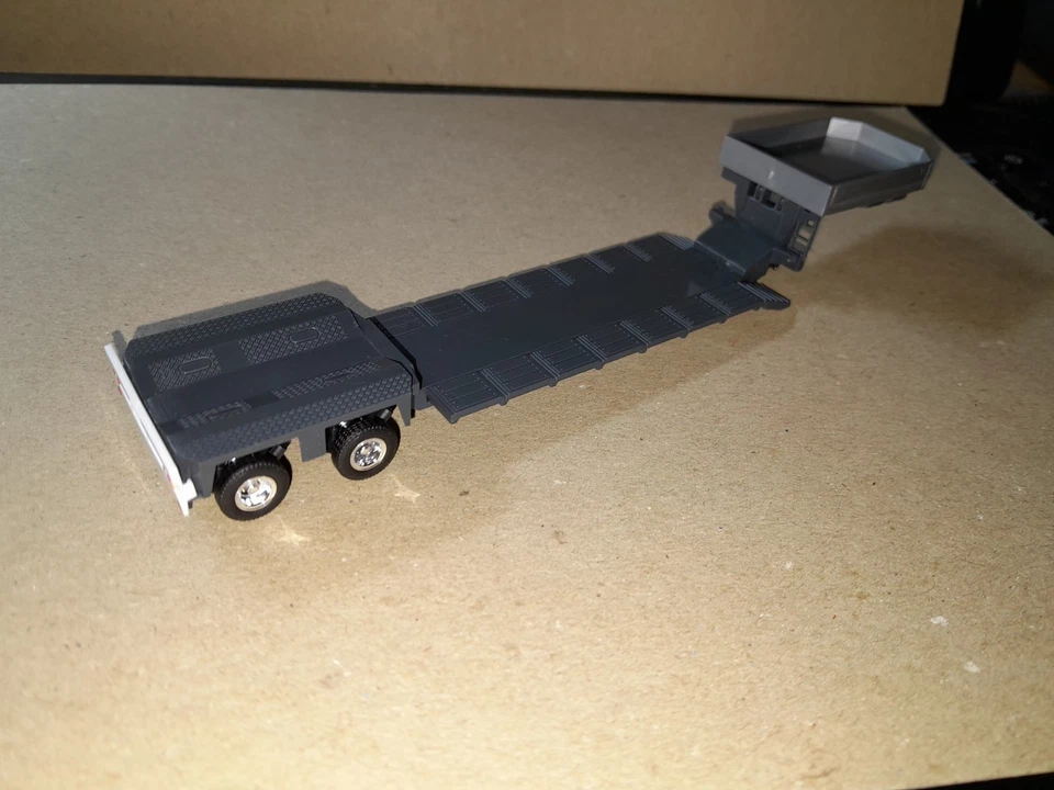 Herpa Goldhofer Tieflader silber/grau,Stoßstange Weiß  1:87.. - Bild 3 von 4