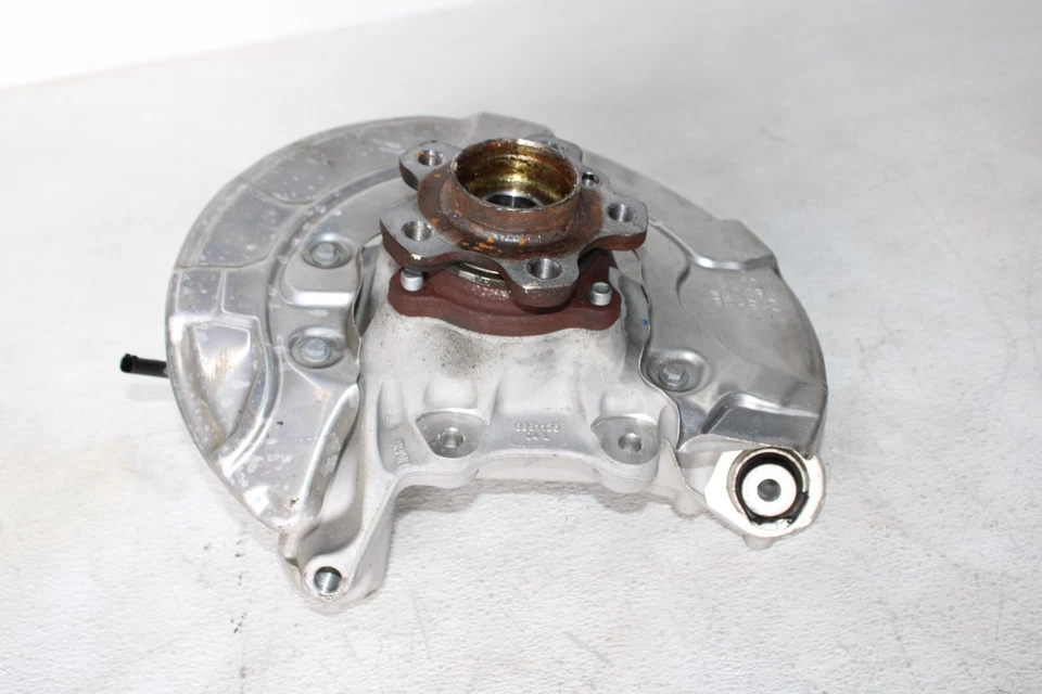 Portador de rueda de buje de husillo trasero izquierdo BMW OEM G11 G12 740i 760i 750i 2016-2022 Foto 2 de 4