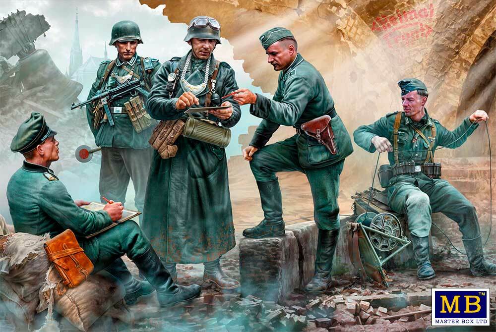 Master Box 35211 German military men WWII era plastic model 1/35
