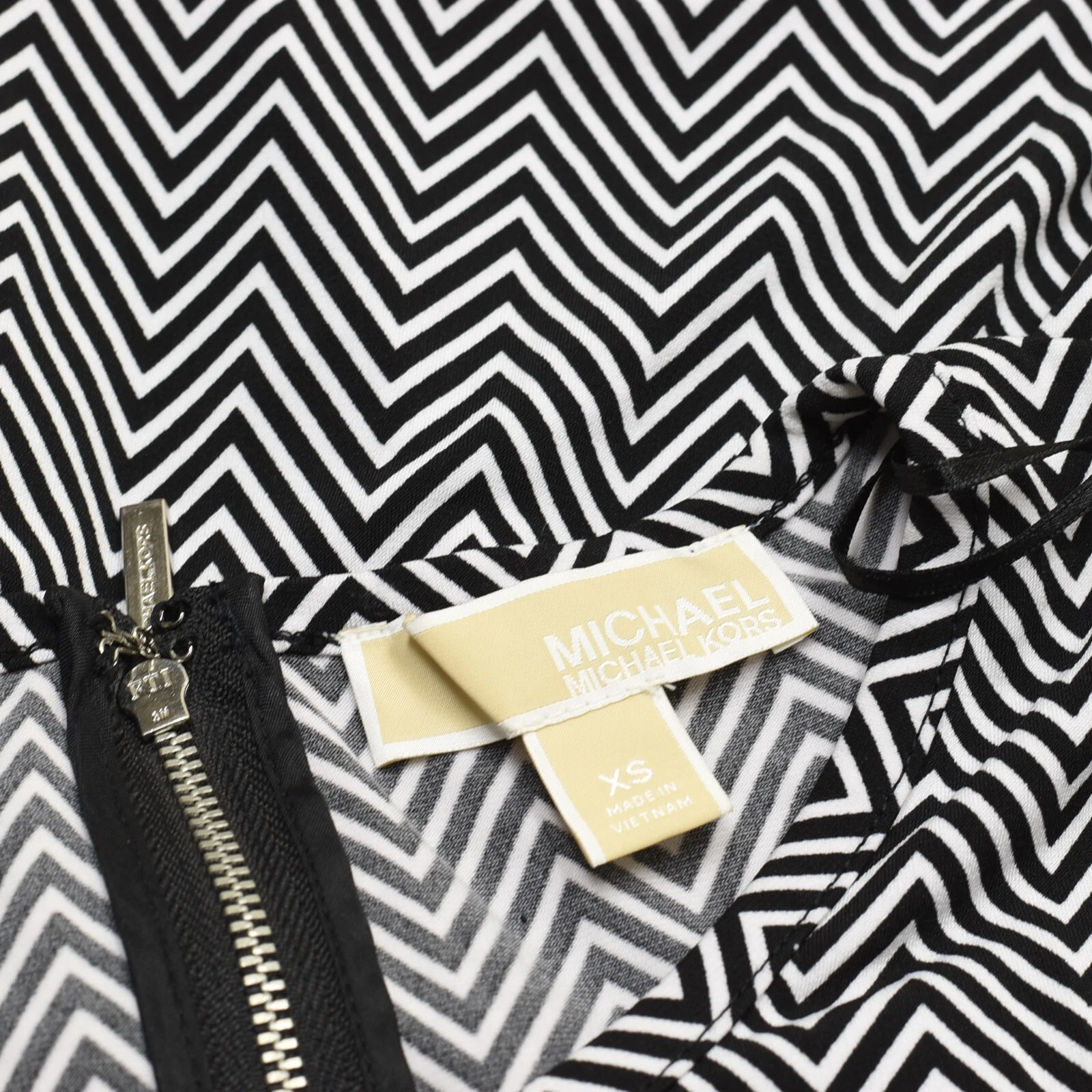 Abito donna Michael Kors aderente e svasato geometrico poliestere nero girocollo taglia XS