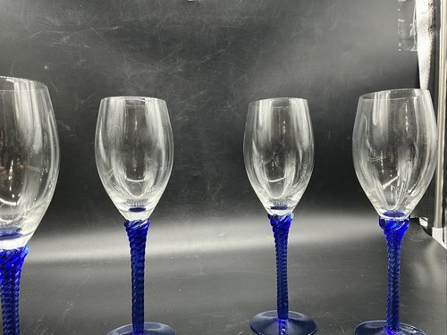 Set of Four Clear Champagne Glasses with Cobalt Blue Twisted Stems - Picture 3 of 6