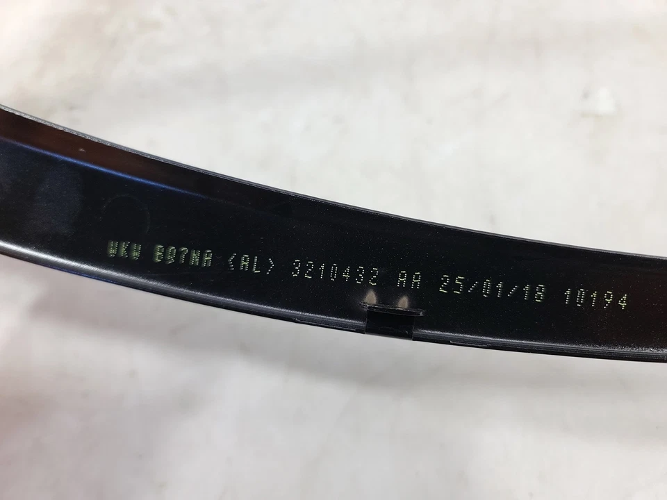 17-20 JAGUAR F-PACE TRASERO DERECHO PASO LADO CUARTO VENTANA CUBIERTA MOLDURA PANEL OEM Foto 3 de 3