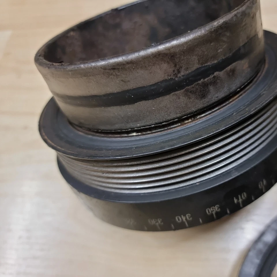 Ammortizzatore vibrazione puleggia albero motore Mercedes E55 CLS55 SL55 S55 AMG - Immagine 2 di 4