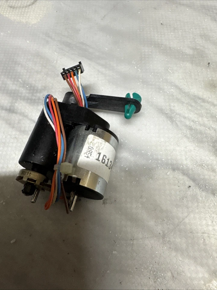 GM Cadillac/Avanti/Audi Heater/AC programmer MOTOR / gearbox -16134806 -TESTED - Image 2 of 4