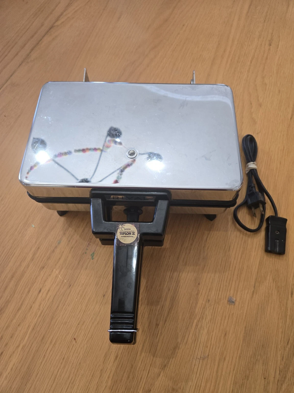VTG Rival Teflon II Waffle Maker Grilled Cheese 1000W Tested Works