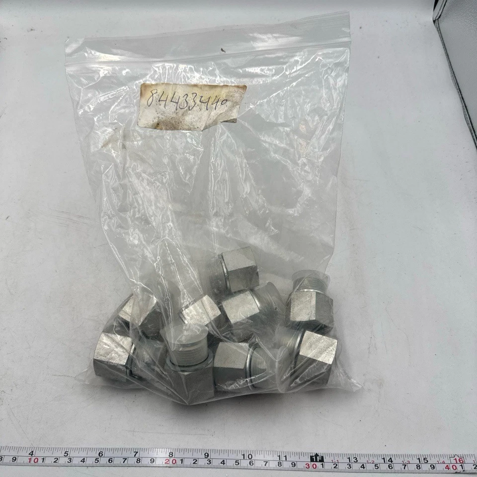 Voss Industrial Pipe Adapter 3/4" Female, 3/4" Male MBSPP x FNPT 9-Pack - Image 2 of 4