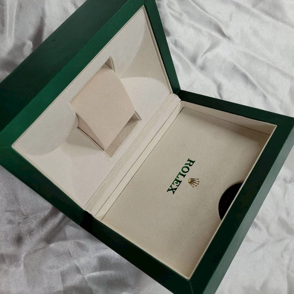 Used Rolex Watch Box 31.00.04 Leather Card Wallet Booklet TAG New Case - Image 3 of 4