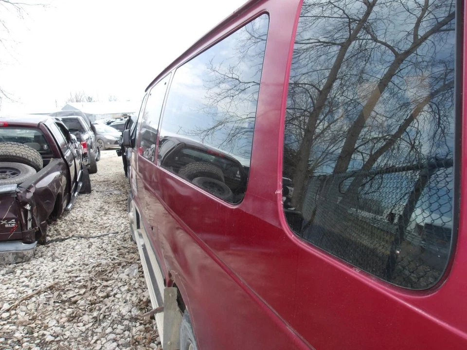 Purificador de aire 6-300 4,9 L Efi Federal para camioneta Ford E150 94-96 2081976 Foto 3 de 4