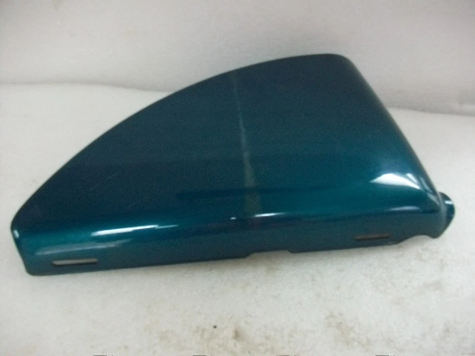 ¡Bonito! Carenado de cubierta lateral izquierda Suzuki GS400 GS425 1997-1979 47211-4400 Foto 2 de 4