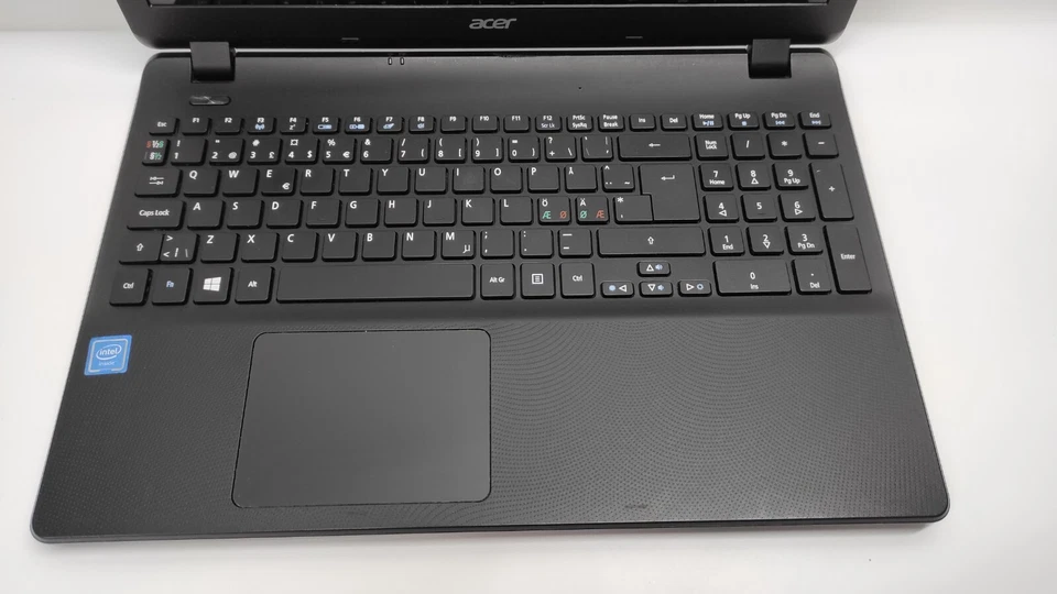 NOTEBOOK ACER ASPIRE ES1-571 INTEL CELERON 2957U 4GB RAM 500GB HD WIFI WEBCAM - Immagine 2 di 4