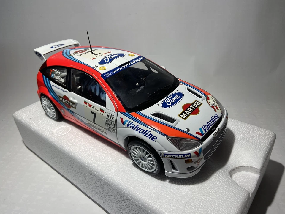 FORD FOCUS WRC McRae Grist ACTION 1/18 1:18 - Immagine 4 di 4