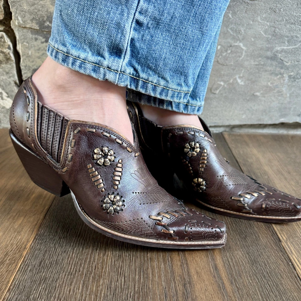 BCBGirls Vintage 90 Bordados Tachonados Boho Western Botines 7 Marrón Vaquera Foto 2 de 4