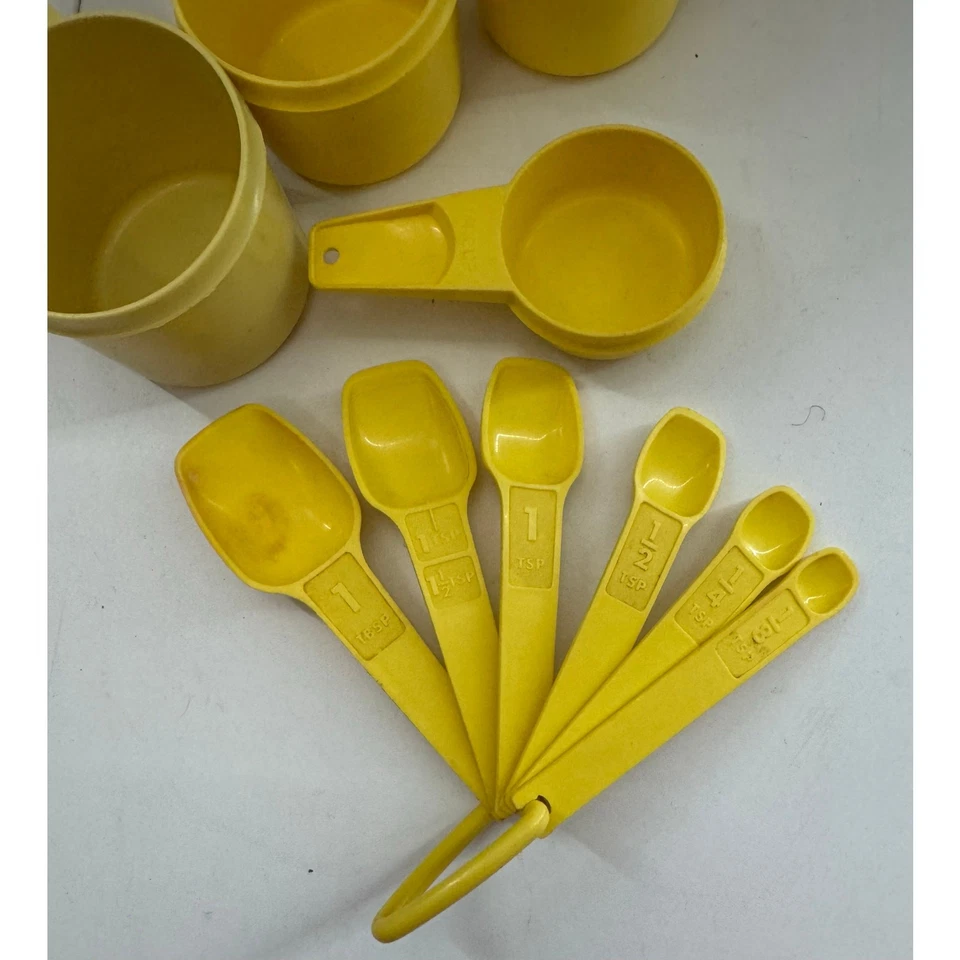 Vintage Tupperware Measuring Cups (4) & Spoons (6)  Set - Yellow  - Image 3 of 4