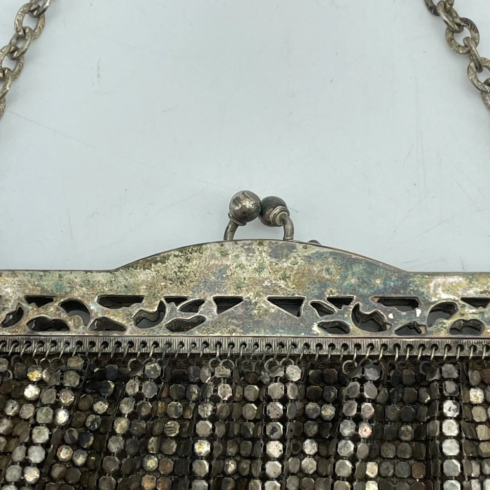 Cartera de noche de malla plateada vintage Art Deco cadena bolso de mano 8x5 marco de metal moda Foto 4 de 4