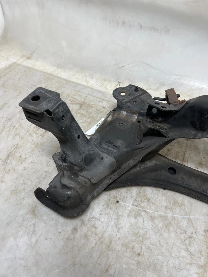 2005-2007 Ford Escape Mercury Mariner Front Crossmember Engine Cradle Oem 05-07 - Image 2 of 4