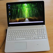 Sony Vaio SVF153A1YM computer portatile 15" | Intel i5-4200U |4 GB RAM|500 GB SSD|Win11 Pro