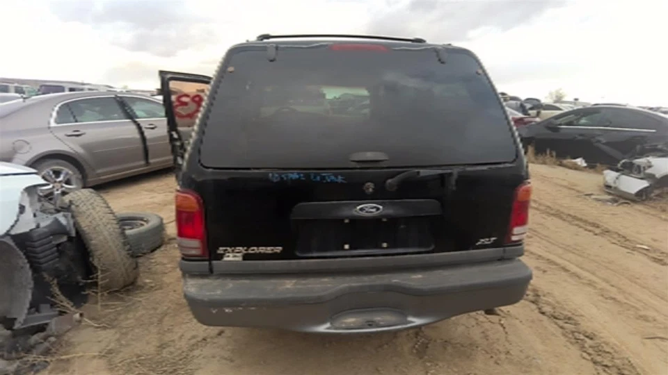 Used Fuel Injection Air Flow Meter fits: 2000 Ford Explorer 3.0 Grade A - Image 2 of 4