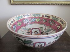 Vintage Chinese Porcelain Famille Rose Deep Bowl 10" Scene