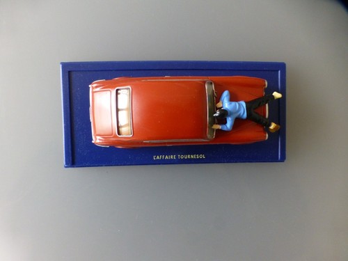 TINTIN HERGE MODEL CAR ATLAS #26 LANCIA AURELIA RED CALCULUS AFFAIR 1/43 SCALE - Picture 9 of 24