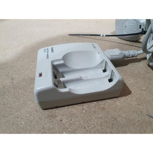 Casio BC-5H Ni-MH Battery Charger Grey 1.2-Volts 550mA for QV-R40 Digital Camera - Picture 6 of 13
