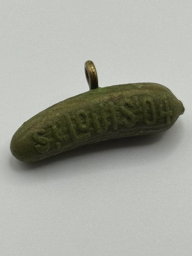 Antique 1904 World's Fair Expo St. Louis Heinz Keystone Advertising Pickle Charm