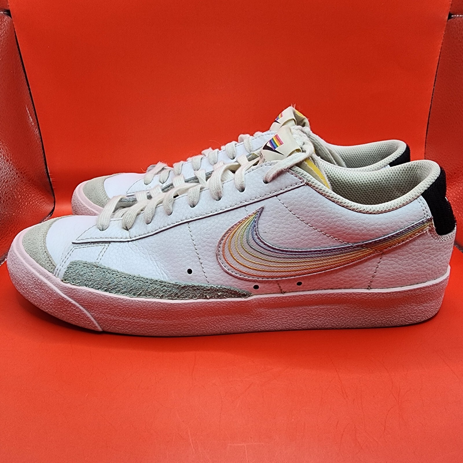 SAOLA ? Scarpe Nike Blazer Low '77 Uomo 10.5 Sneakers Bianco Rosa DD3034 100 LGTBQ
