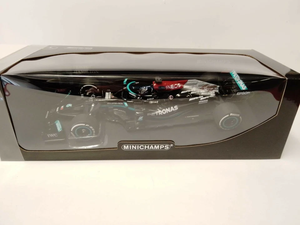 Mercedes-AMG Petronas Hamilton 1/18 Minichamps 110210144 Formule Un Bahreïn