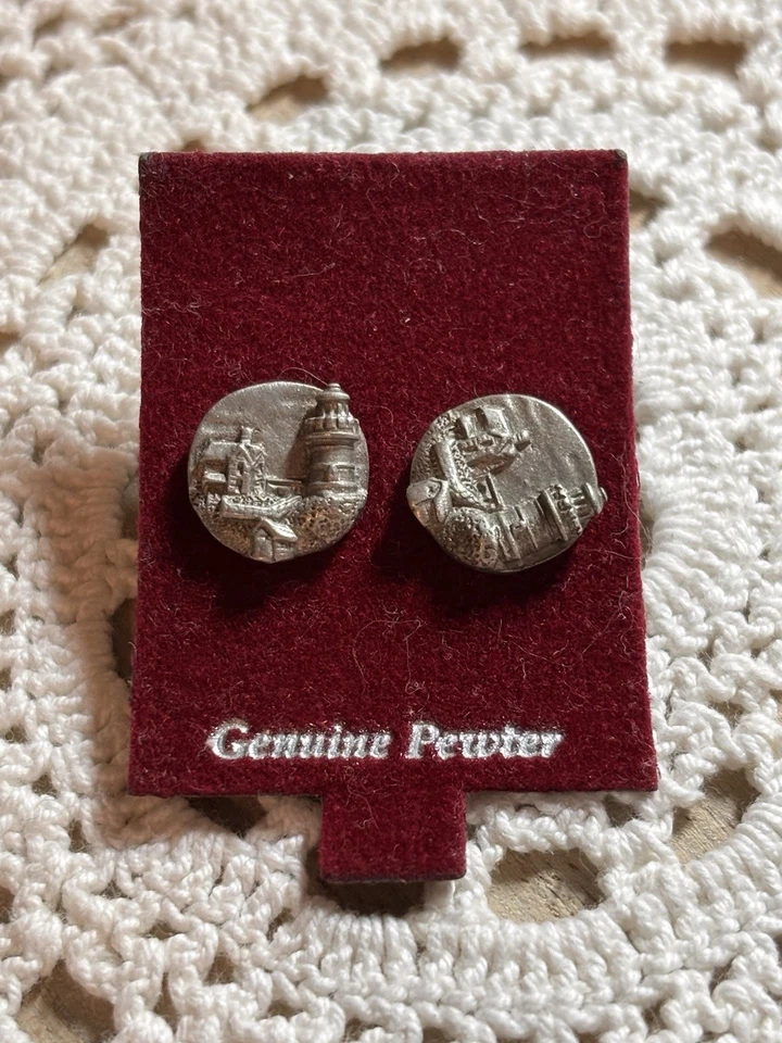 Pendientes faro de peltre con respaldo de poste nuevos en tarjeta Foto 4 de 4