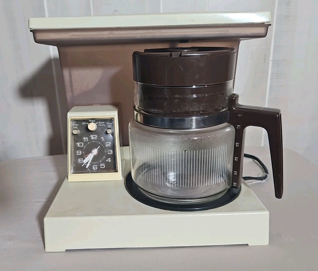 Scovill 889 Clock Auto Brew Hot Coffee