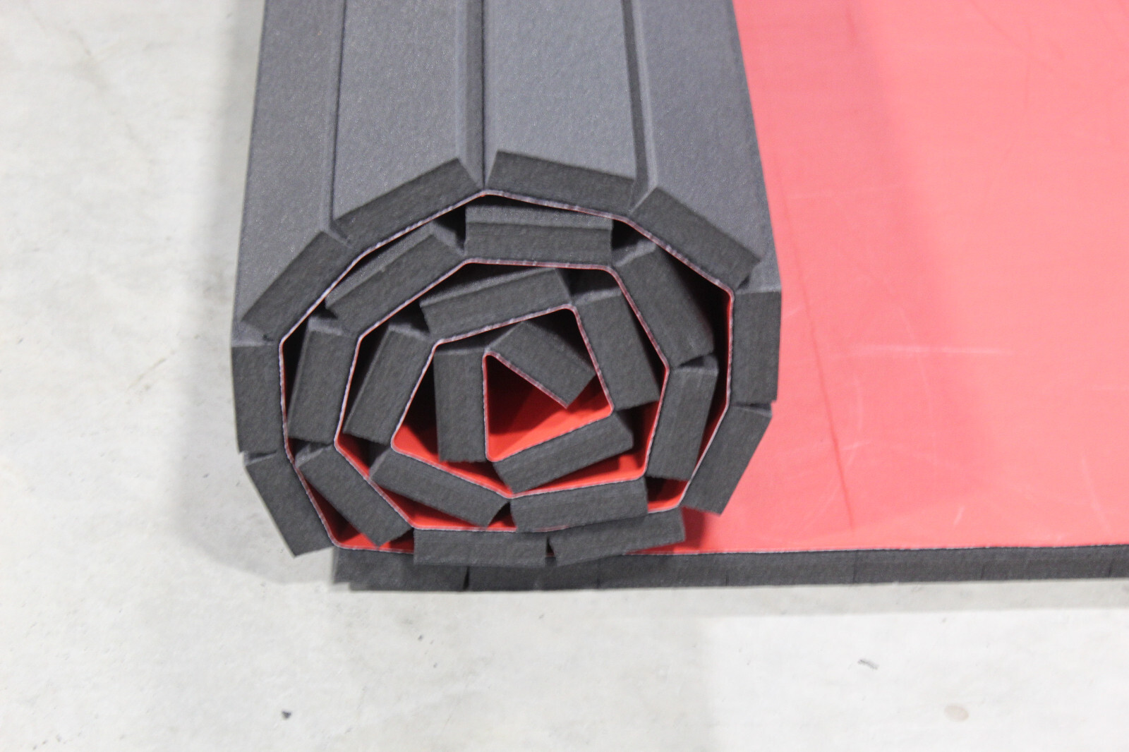 13' x 17' x 1 5/8" Dollamur FlexiRoll Wrestling Mat READ DESCRIPTION