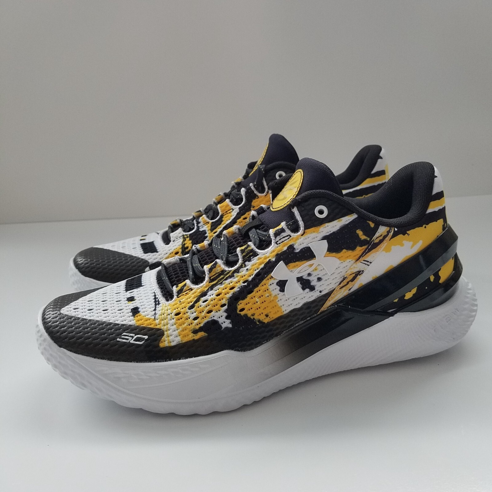 Under Armour Curry 2 Low Flotro Yellow Taxi UNRELREASED  display picture 1