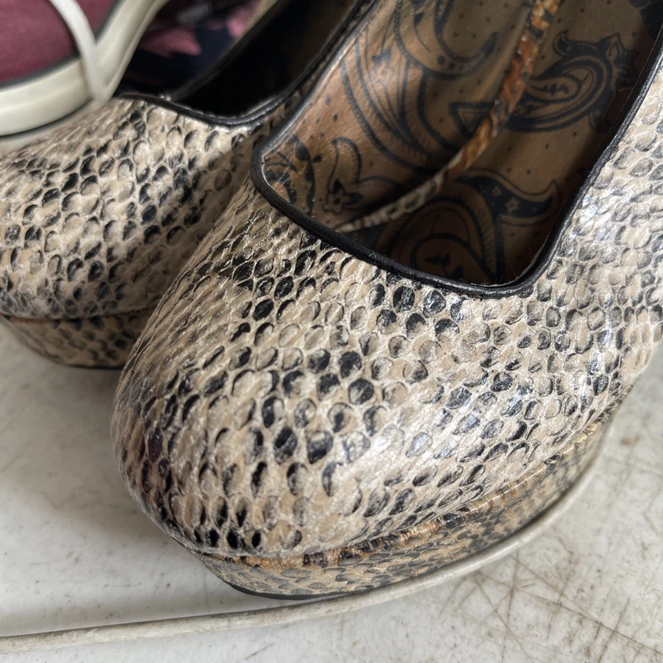 Zapatos de tacón de aguja para mujer DOLLHOUSE con estampado de animales 9 Foto 3 de 4