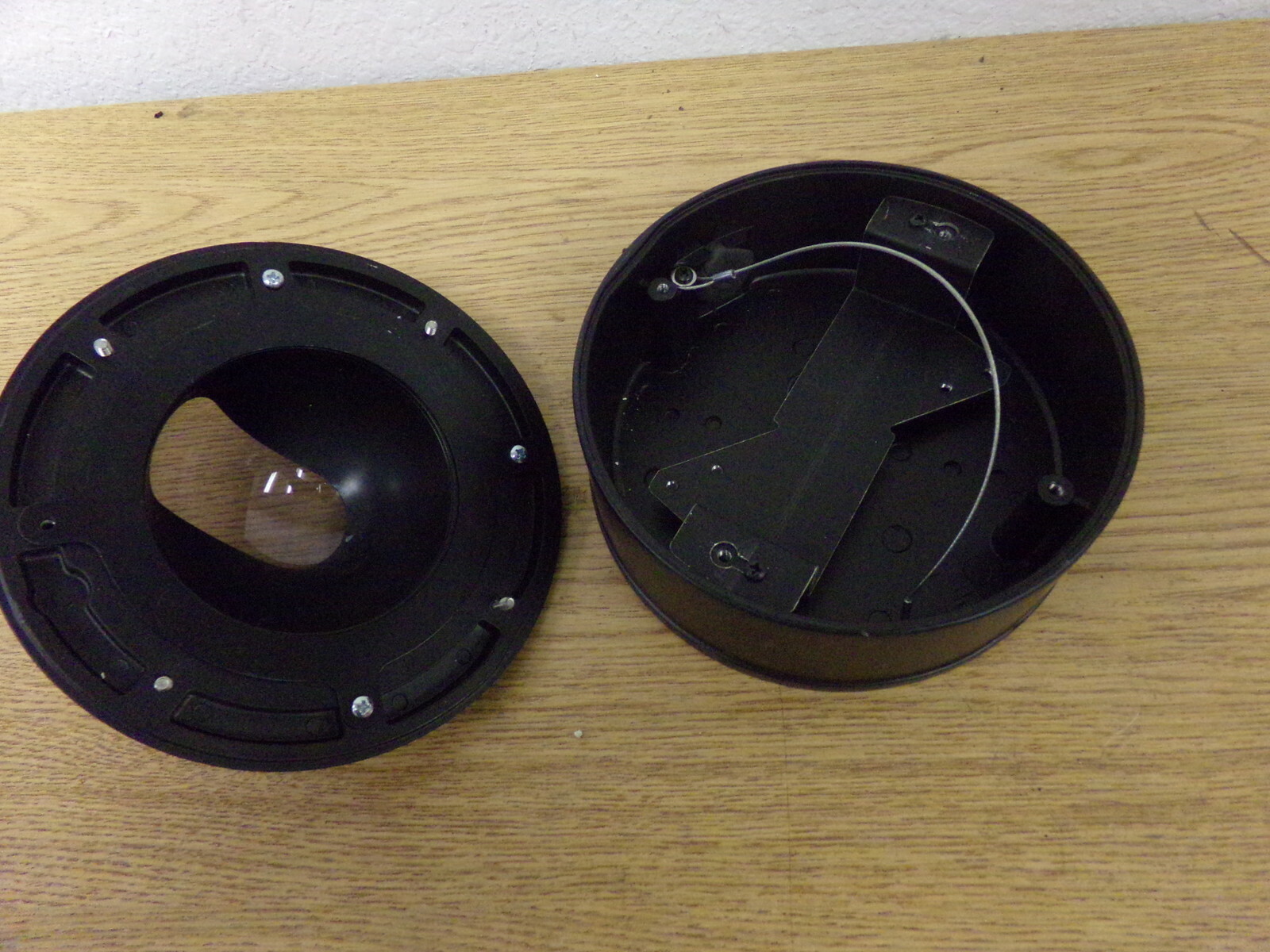 Security Camera Enclosure w/ dome 3-1/2" Dome Hole Black *FREE SHIPPING*