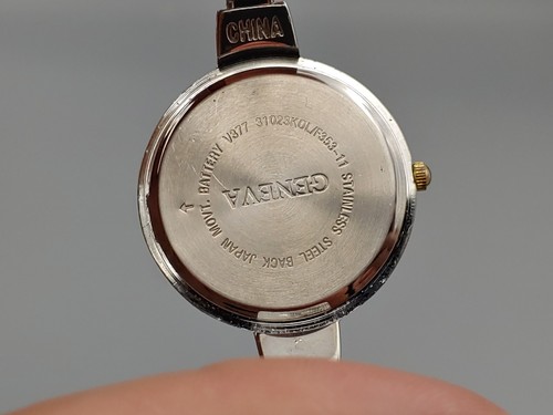 VTG Geneva Silver Tone Rose Gold Indices Women’s Cuff Watch 35mm 31023KOLF353-11 - Picture 12 of 13