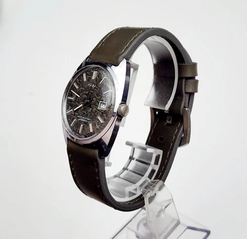 Men's Vintage 1976 AUTOMATIC Watch TIMEX "Viscount"