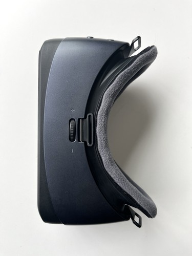 Gafas Samsung Gear VR Modelo SM-R324 con control remoto alimentado por Oculus - Imagen 16 de 18