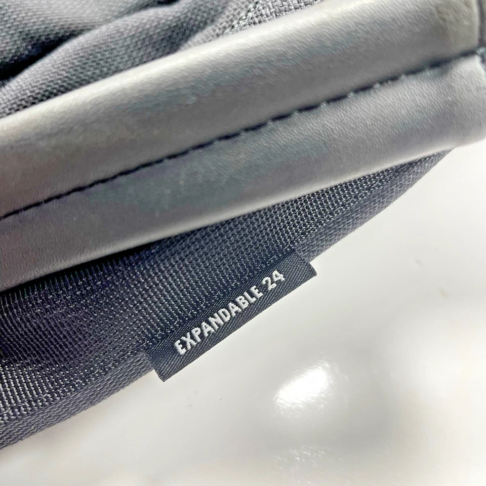 Mala vertical Eagle Creek expansível com rodas 24 Cordura rolante preta - Imagem 3 de 4