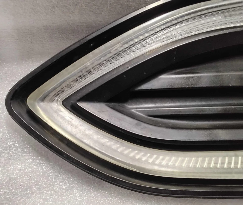 Luz de circulación diurna Ford Edge 2015-2018 lado izquierdo LED FT4B-13D273-A Foto 2 de 4